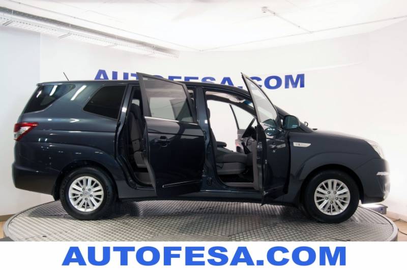 SsangYong Rodius D22T 178cv Line 7Plz 5p