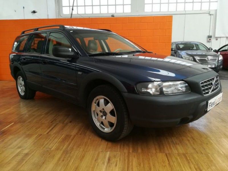 Volvo XC 70 2.5 T Momentum