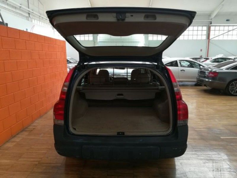 Volvo XC 70 2.5 T Momentum