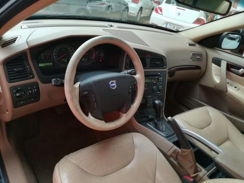 Volvo XC 70 2.5 T Momentum