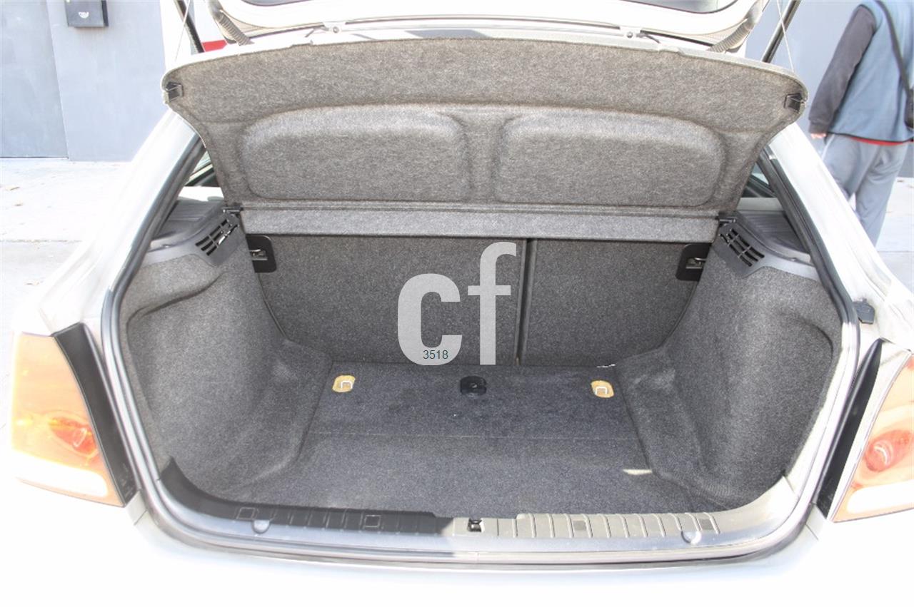 BMW 320 320td Compact