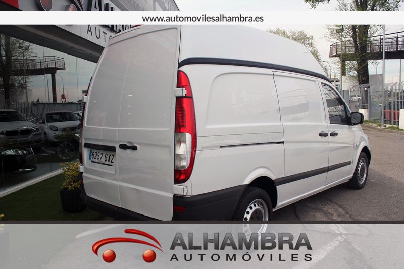 Mercedes-Benz V 115 CDI SWB LARGA