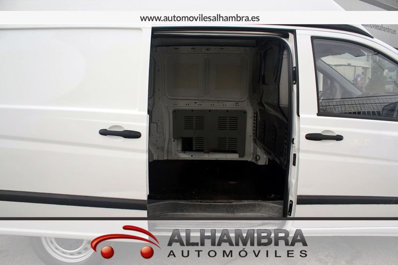 Mercedes-Benz V 115 CDI SWB LARGA