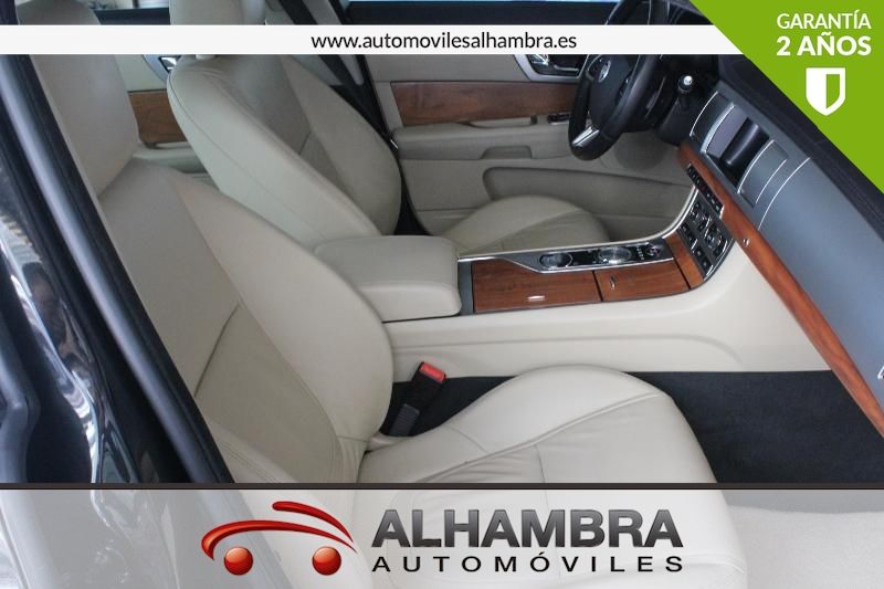 Jaguar XF 2.2D CLASSIC AUTO
