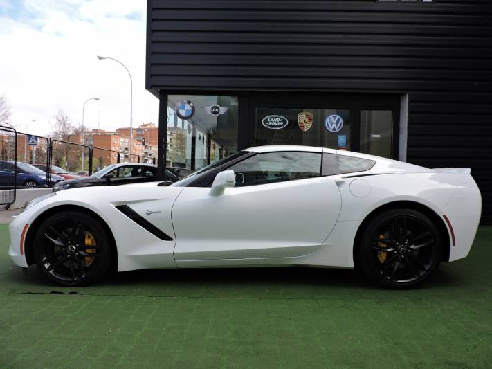 Chevrolet Corvette Stingray Coupe 6.2 V8