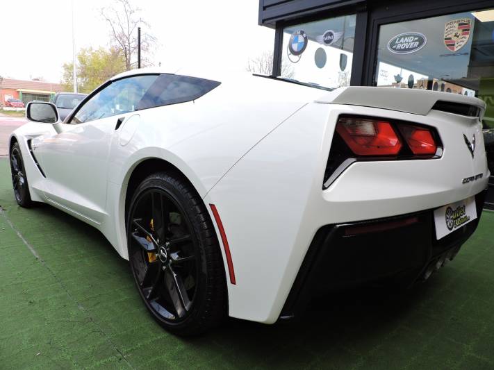 Chevrolet Corvette Stingray Coupe 6.2 V8