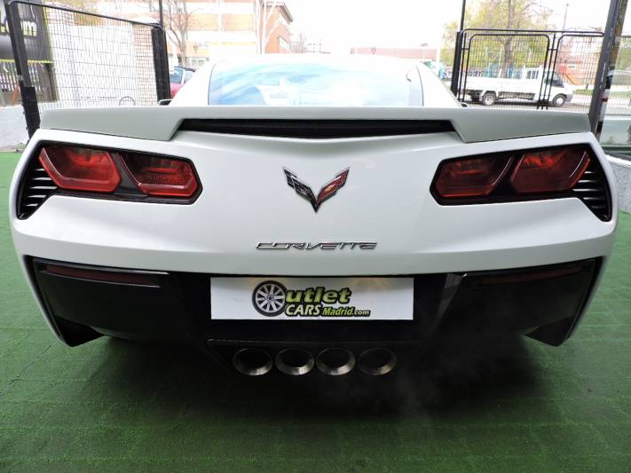 Chevrolet Corvette Stingray Coupe 6.2 V8