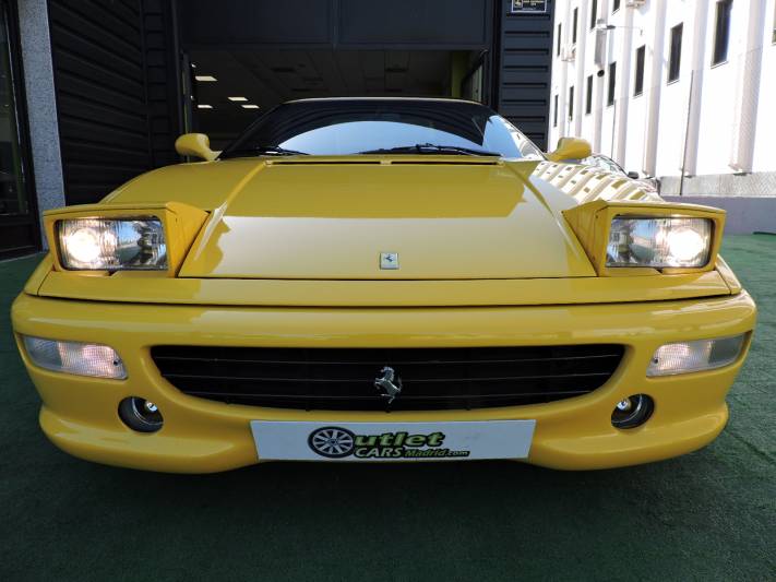 Ferrari F355 SPIDER 2p.