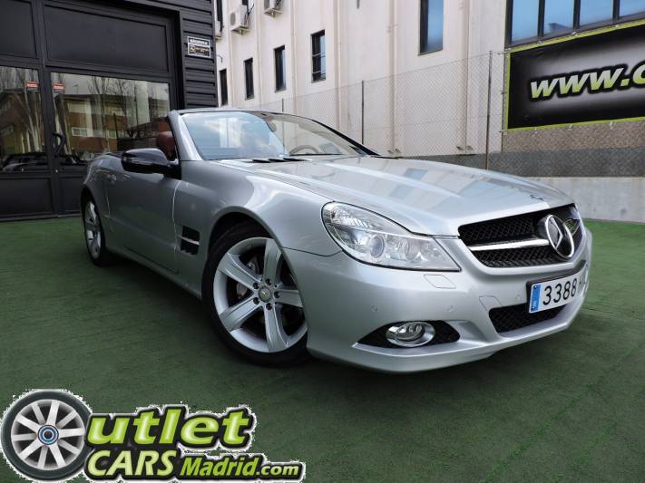 Mercedes-Benz SL 280 .