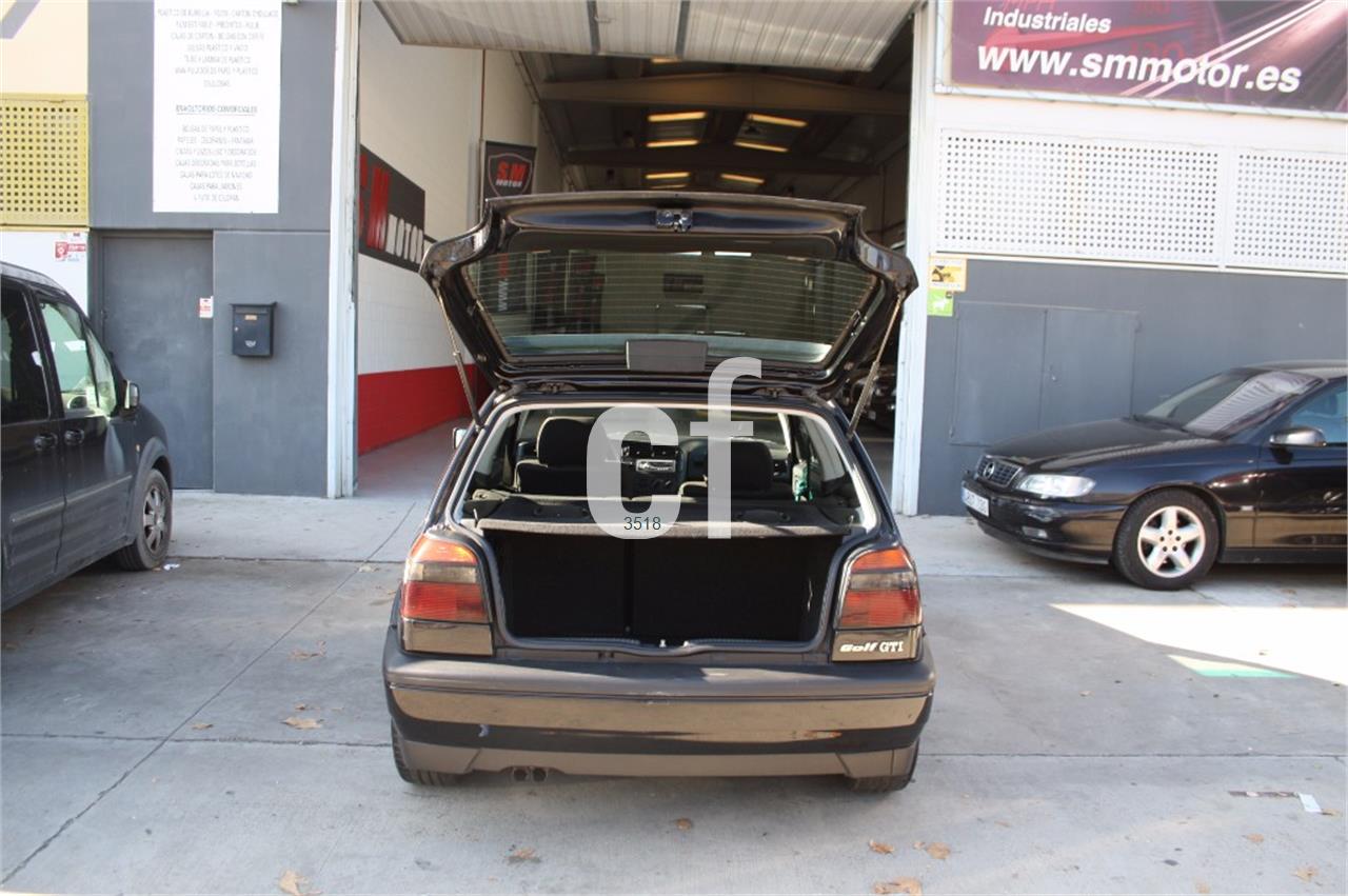 Volkswagen Golf 2.0 GTI