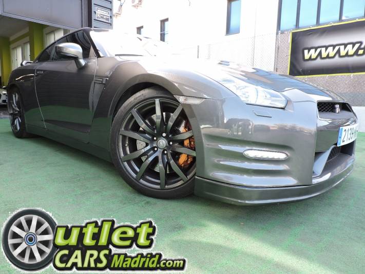 Nissan GT-R 3.8 V6 550 cv Black Edition 2p.