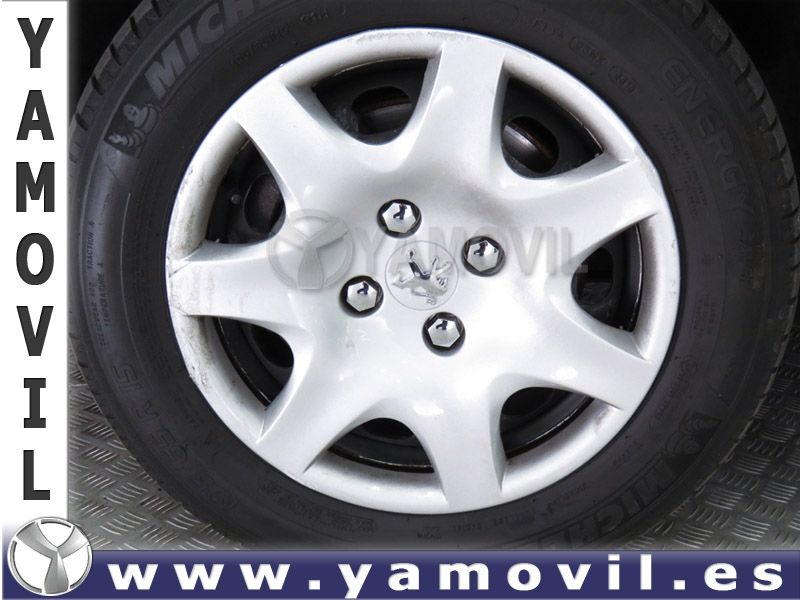 Peugeot 308 1.6 HDi CONFORT 110CV 3P