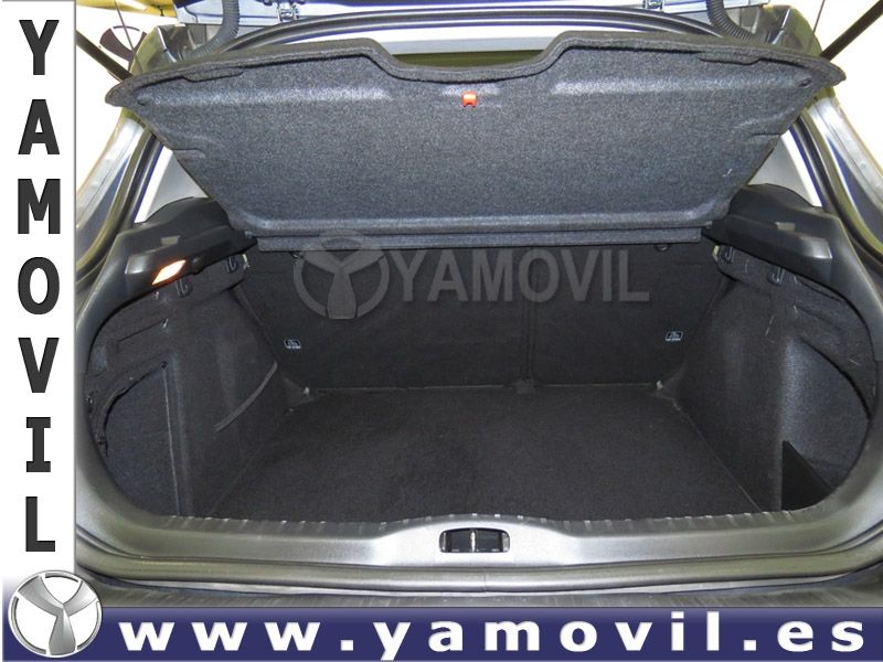 Peugeot 308 1.6 HDi CONFORT 110CV 3P