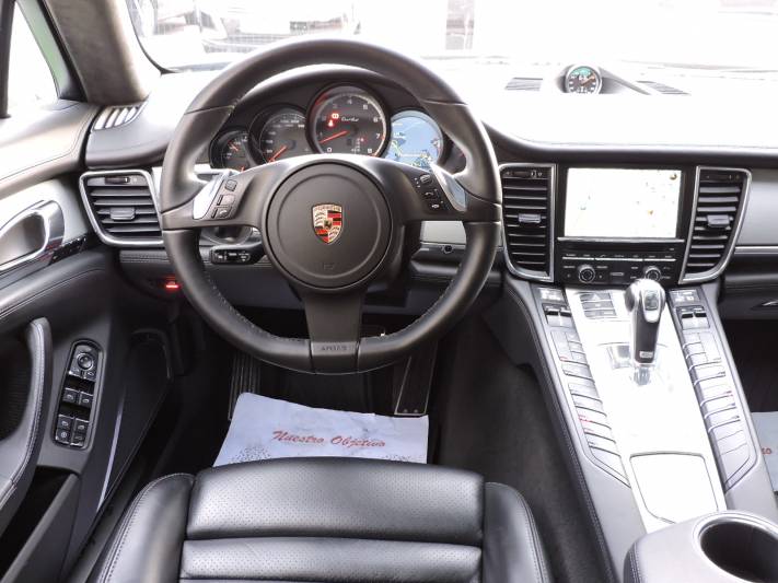 Porsche Panamera 4.8 Turbo 5p.