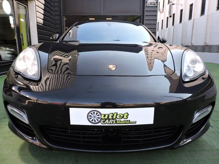 Porsche Panamera 4.8 Turbo 5p.