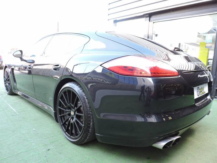 Porsche Panamera 4.8 Turbo 5p.