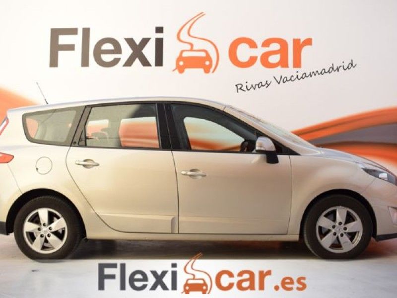 Renault Grand Scenic Dynamique 1.9dCi 130cv 7 plazas