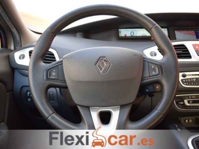 Renault Grand Scenic Dynamique 1.9dCi 130cv 7 plazas