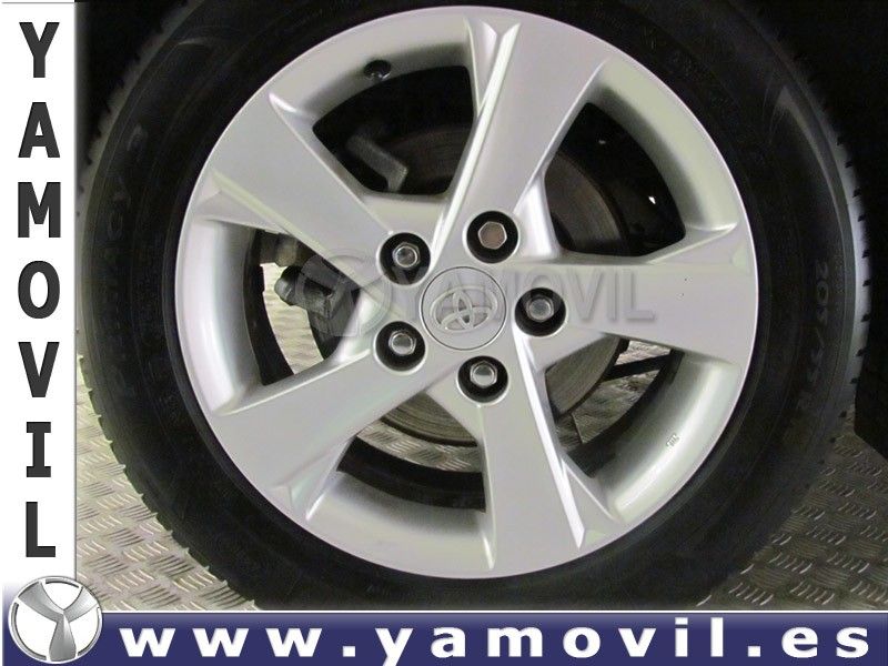 Toyota Auris 2.0 D-4D ACTIVE 123CV 5P