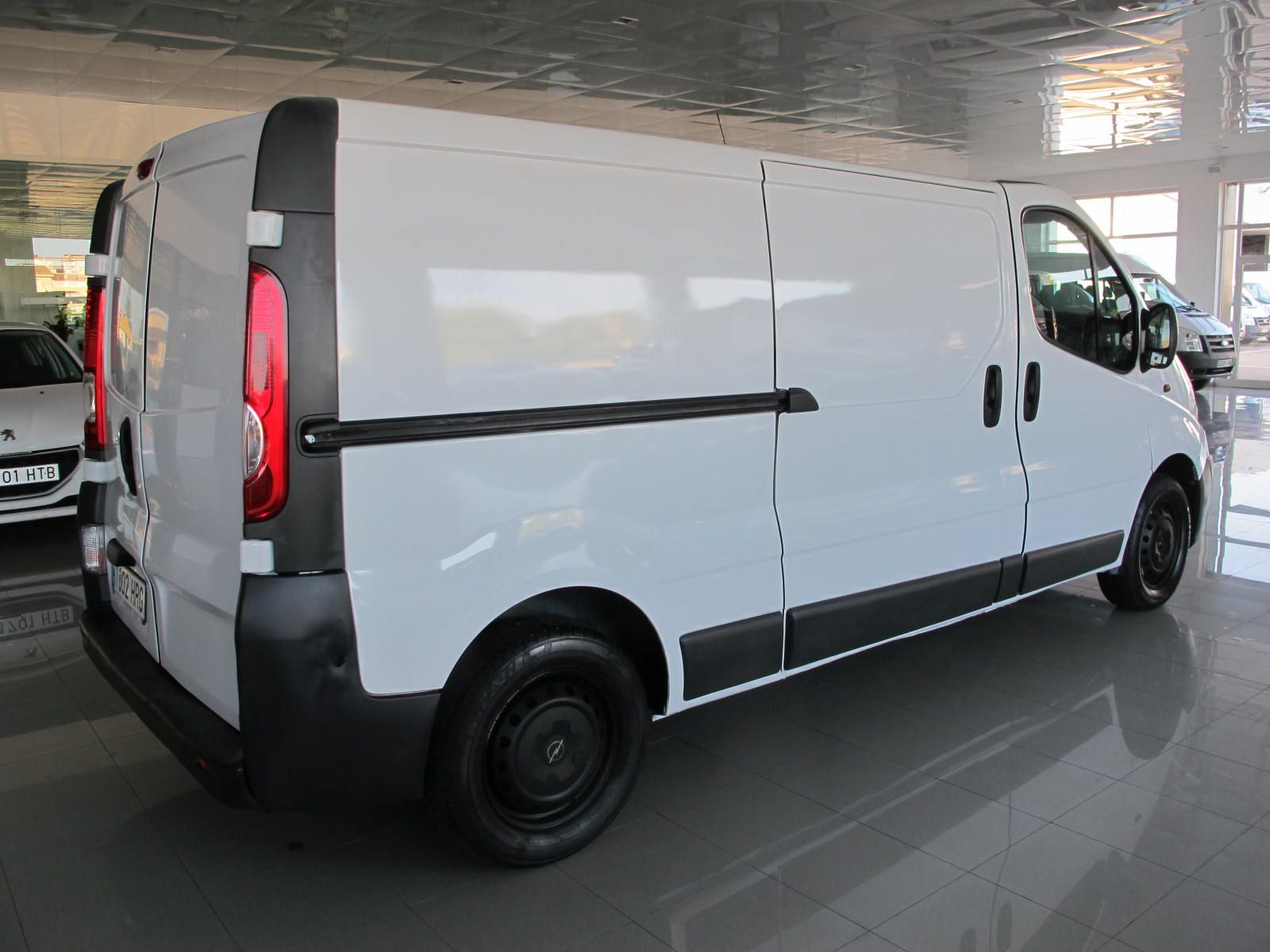 Opel Vivaro 2.0 CDTI LARGA FURGÓN