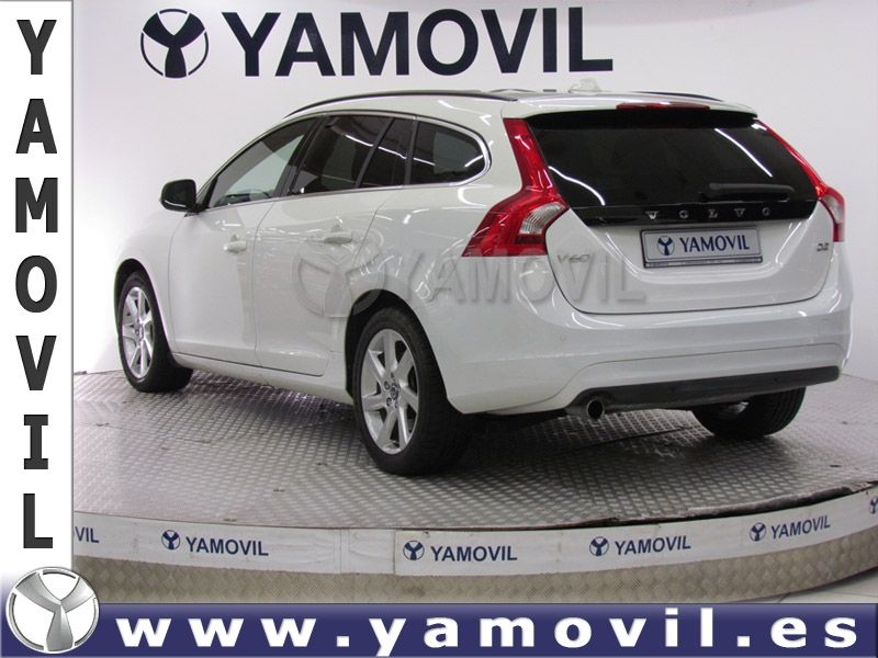 Volvo V60 D2 MOMENTUM AUTO 115CV