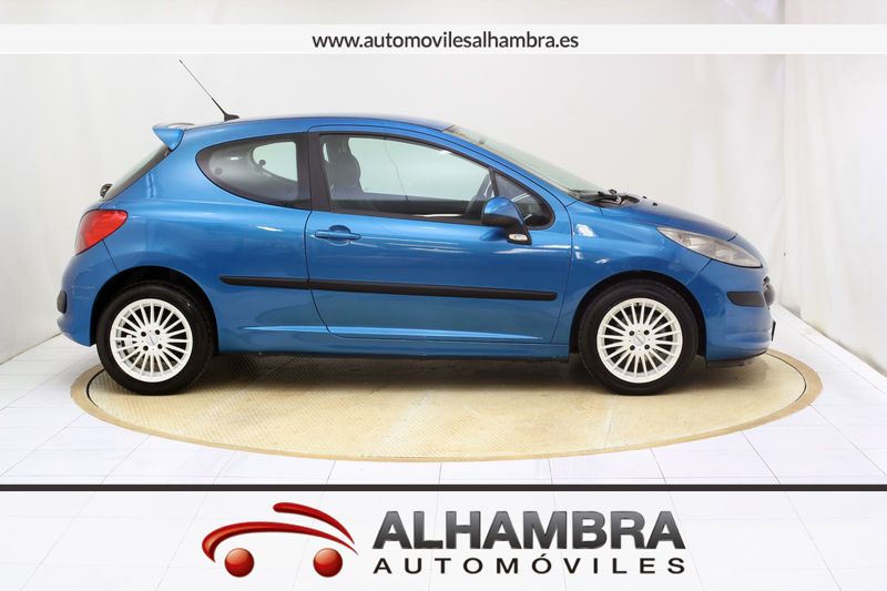 Peugeot 207 1.4 16V X-LINE 5P