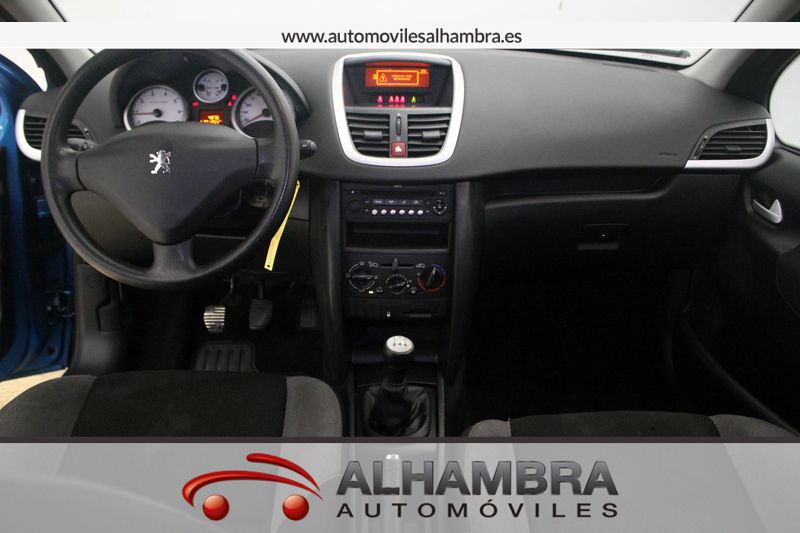 Peugeot 207 1.4 16V X-LINE 5P