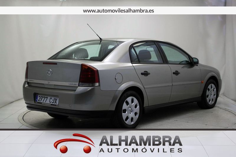 Opel Vectra COMFORT 2.0 DTI 16V 4P