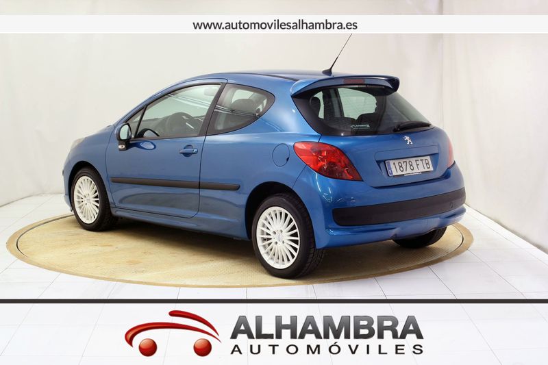Peugeot 207 1.4 16V X-LINE 5P