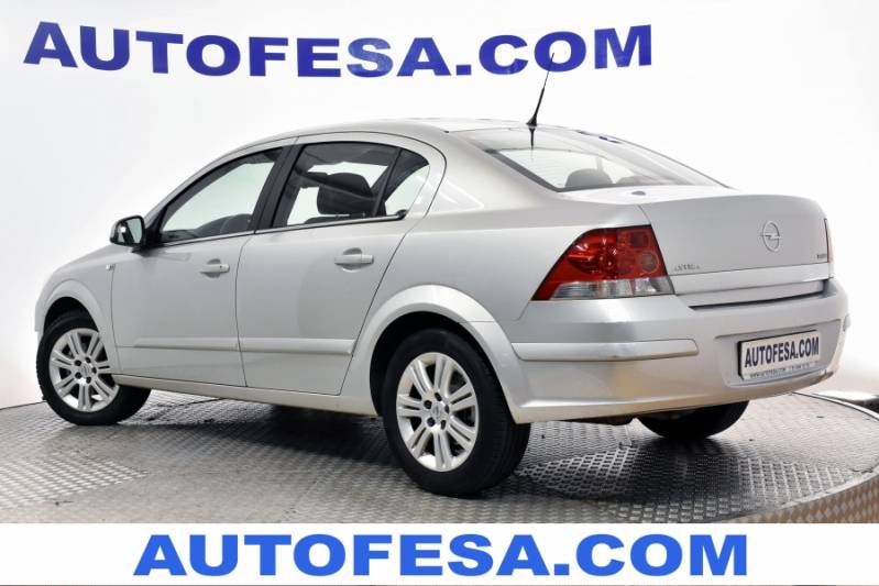 Opel Astra 1.7 CDTi 110cv Edition 4p