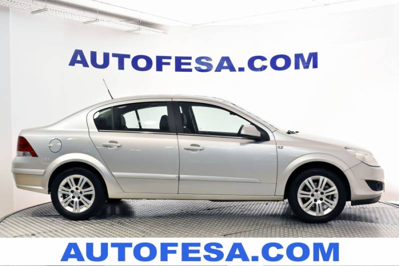 Opel Astra 1.7 CDTi 110cv Edition 4p
