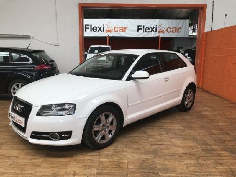 Audi a3 1.6 TDI e 105cv Attraction