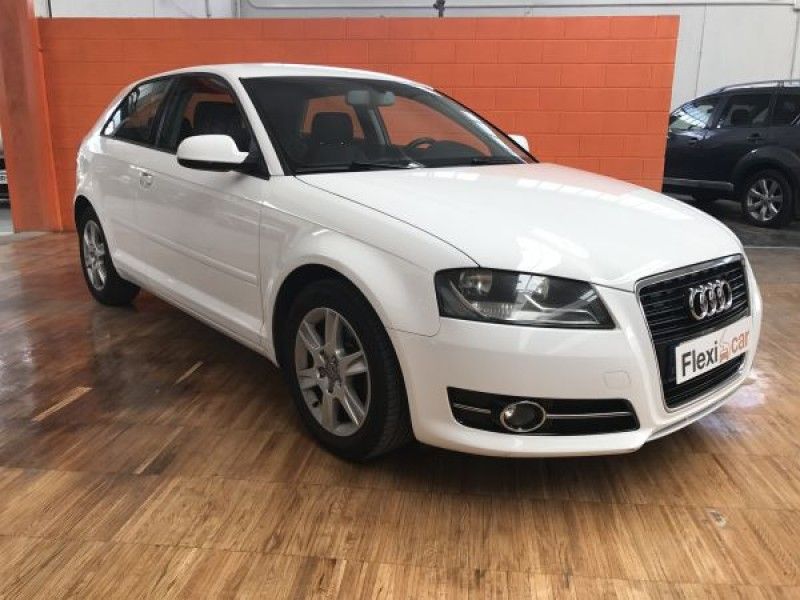 Audi a3 1.6 TDI e 105cv Attraction