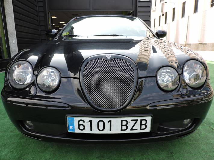 Jaguar S-Type 4.2 V8 R 4p.