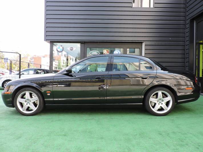 Jaguar S-Type 4.2 V8 R 4p.