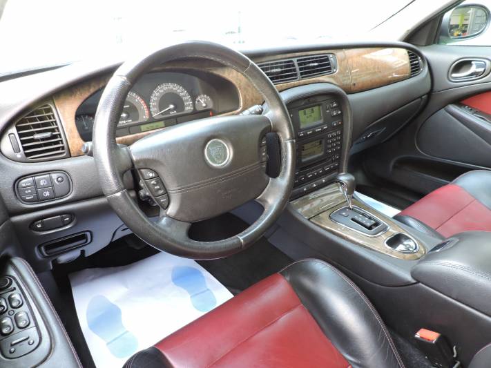 Jaguar S-Type 4.2 V8 R 4p.