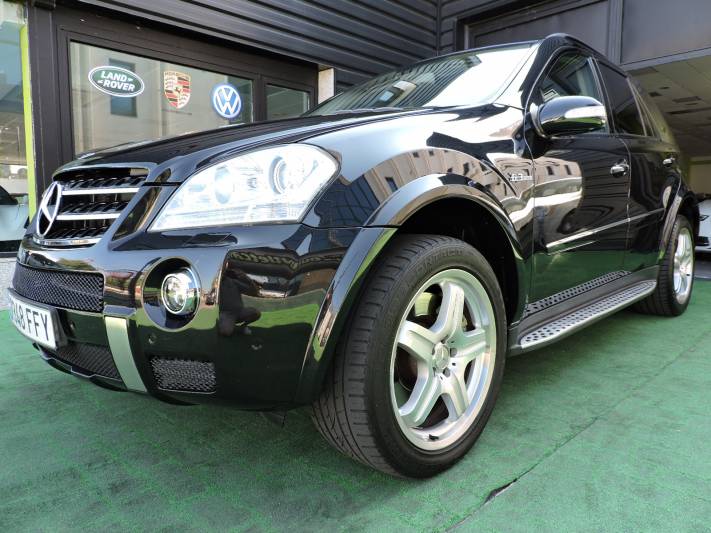 Mercedes-Benz ML 63 AMG 5p.