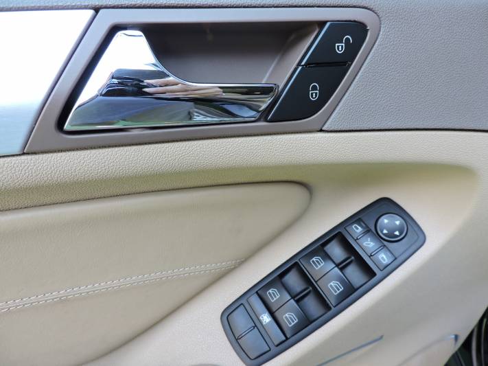 Mercedes-Benz ML 63 AMG 5p.