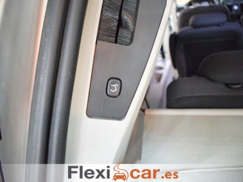 Chrysler Grand Voyager Touring 2.8 CRD