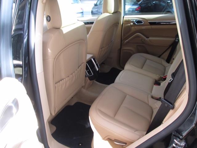 Porsche Cayenne Diesel 262 full NGP