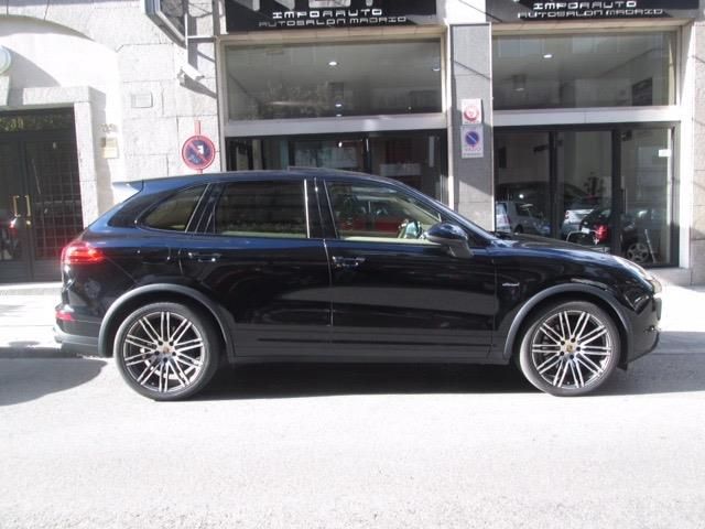 Porsche Cayenne Diesel 262 full NGP