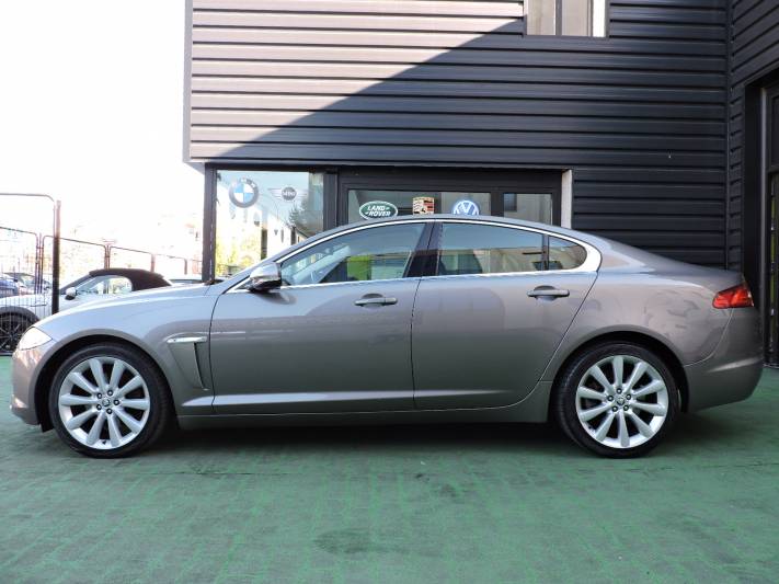 Jaguar XF 2.2 Diesel Luxury 4p.