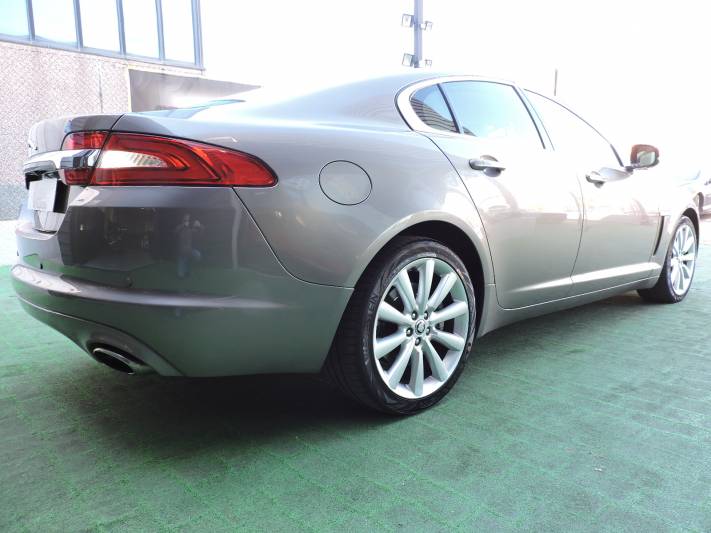 Jaguar XF 2.2 Diesel Luxury 4p.