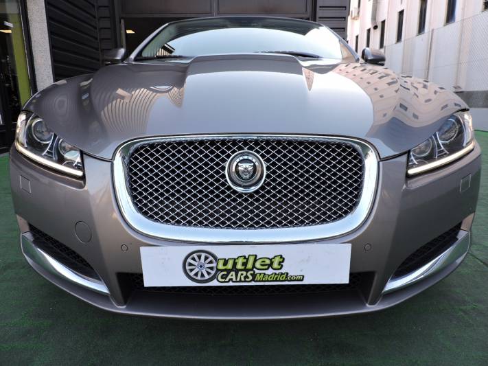 Jaguar XF 2.2 Diesel Luxury 4p.