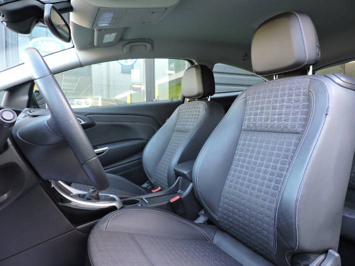 Opel Astra 1.7 CDTi SS Sportive GTC 3p.