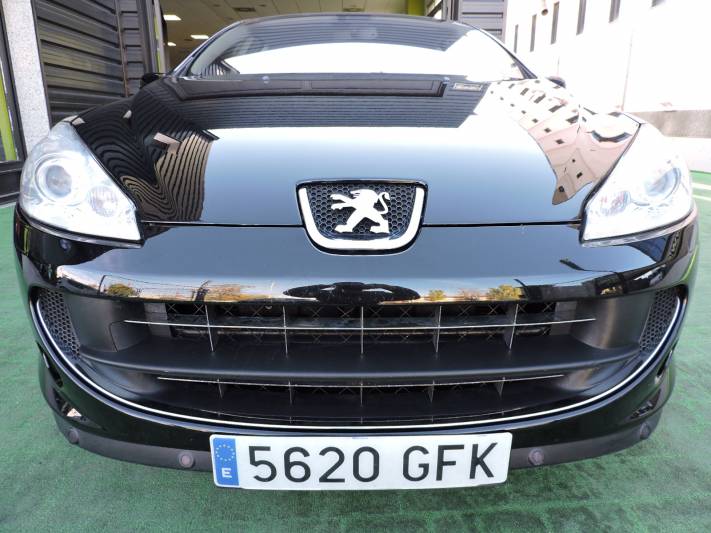 Peugeot 407 2.7 V6 HDI 204 Automático Coupe 2p.