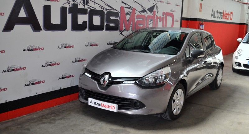 Renault Clio Authentique 1.2 16v 75