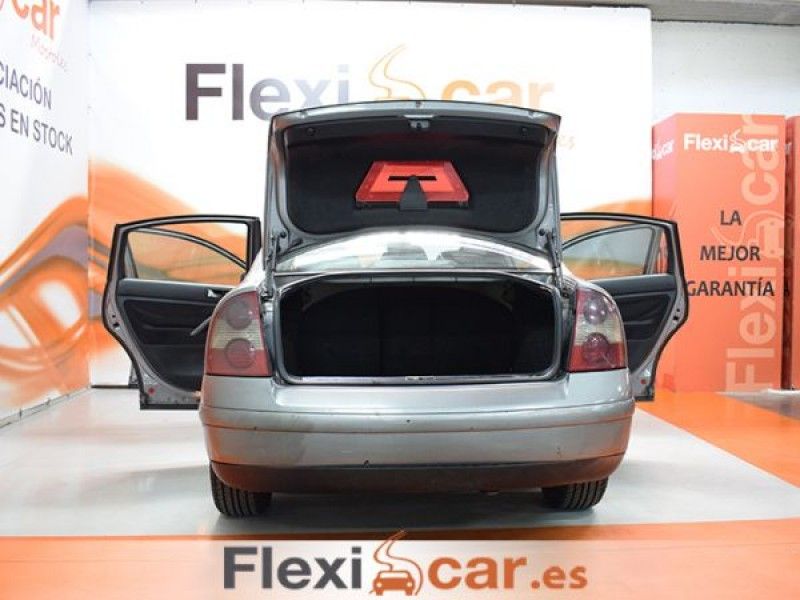 Volkswagen Passat 1.9 TDi 130CV Comfortline