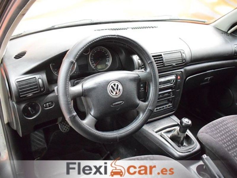 Volkswagen Passat 1.9 TDi 130CV Comfortline