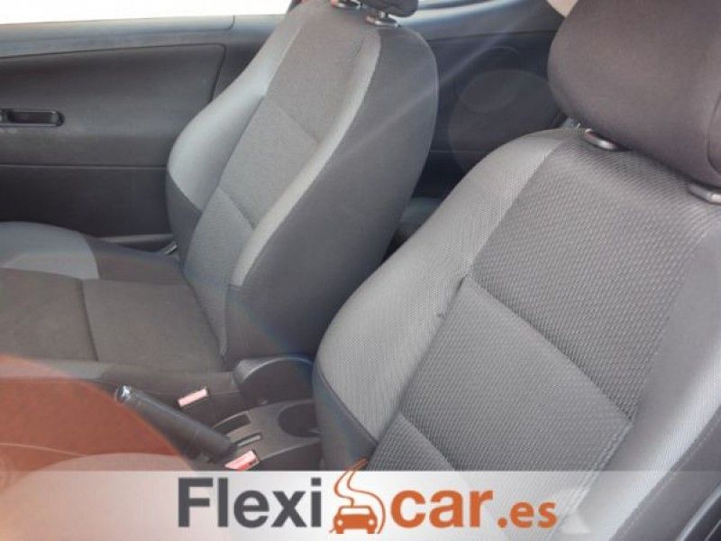 Peugeot 207 Confort 1.6 HDI 90